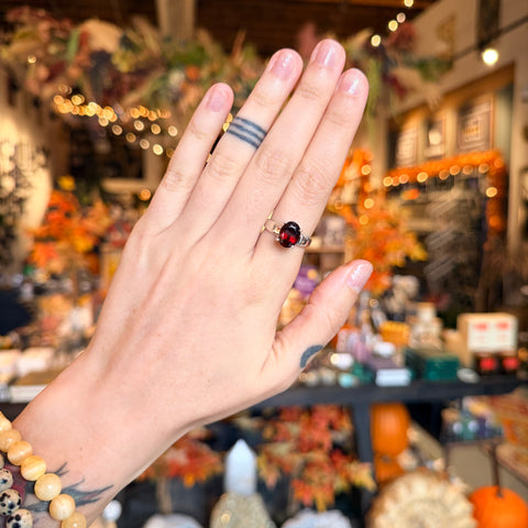 Garnet Ring "Mildred" - Size 7.5