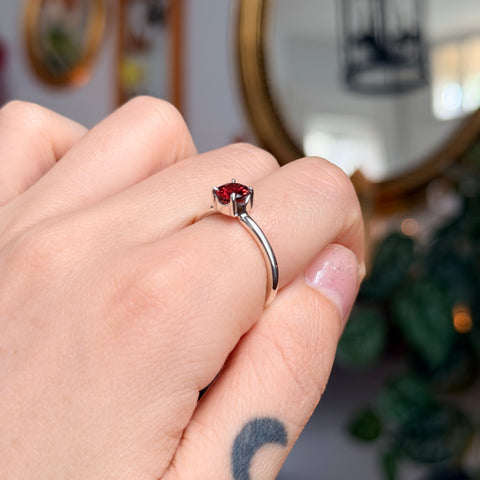 Garnet Ring "Sienna" - Size 7