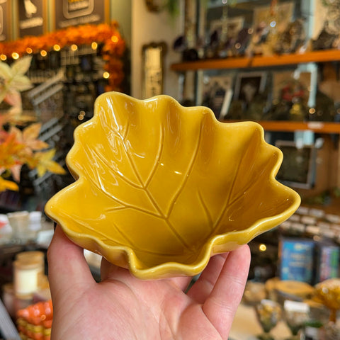 Certified International Leaf Bowl | Yellow