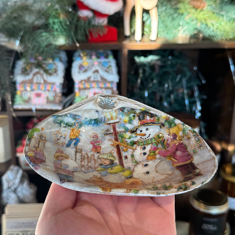 Eleanora Soroca Holiday Decoupage Shell Jewelry Dish