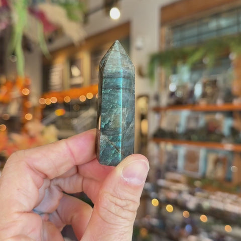 Labradorite "Alicia" video