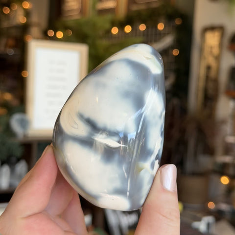 Orca Agate "Jennie"