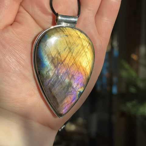 Sunset Labradorite Necklace "Madalena"