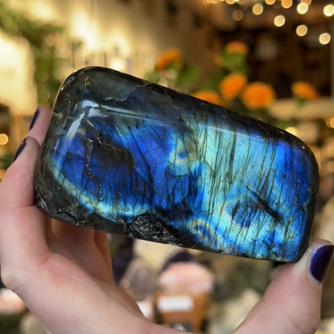 Labradorite "Mandy"