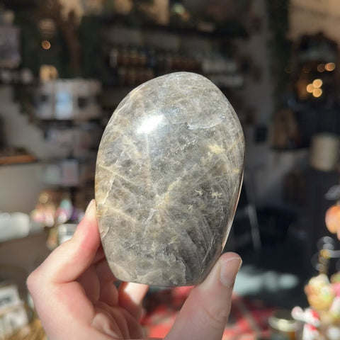 Black Moonstone "Nadia"