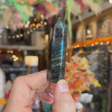 Labradorite "Lori" video