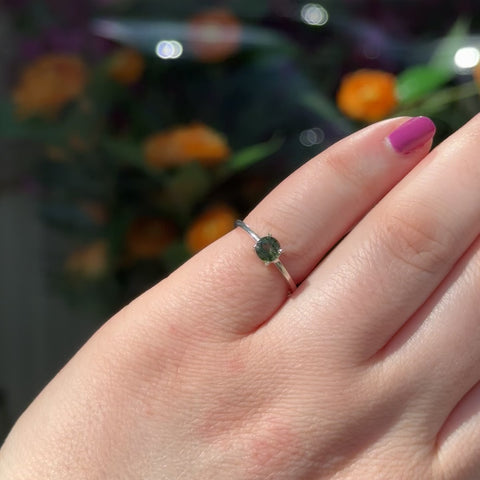 Green Tourmaline Ring "Jay" - Size 5
