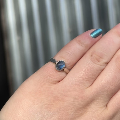 Vintage Moonstone Ring "Olivia" - Size 5.5
