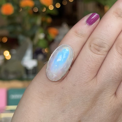 Moonstone Ring "Claudia" - Size 6
