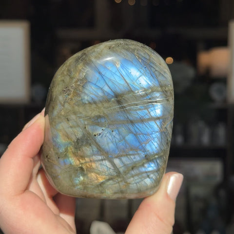 Labradorite "Debrie"