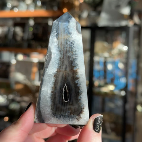 Black Agate "Ellen"