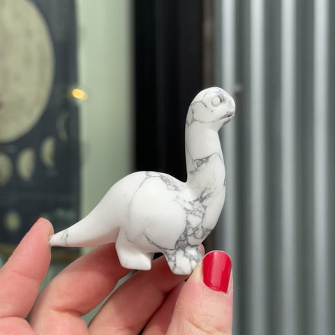 Howlite Dinosaur "Jackie"