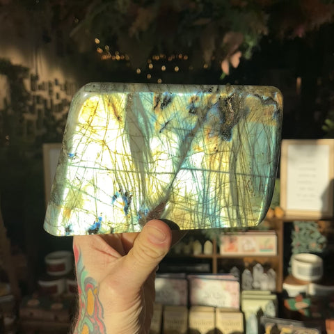 Labradorite "Alicia"