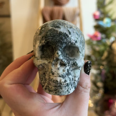 Moss Agate Skull "Brandon"