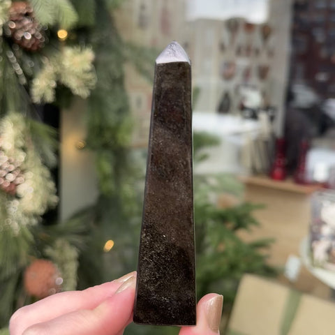 Little Obsidian Obelisk "Victor"