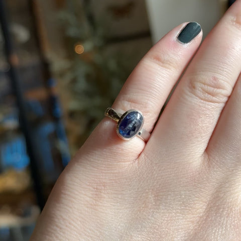 Blue Kyanite Ring "Liv" - Size 6
