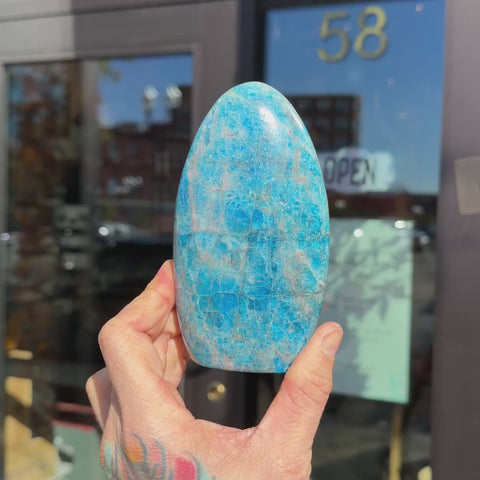 Blue Apatite "Cynthia" video