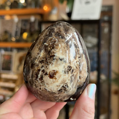 Black Opal "Constance"