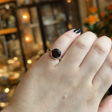 Garnet Ring "Araxie" - Size 5