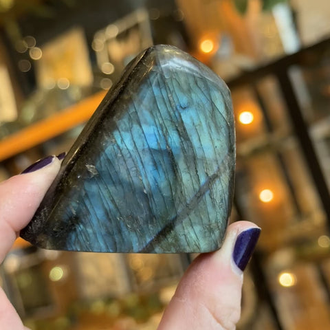 Labradorite "Raine"