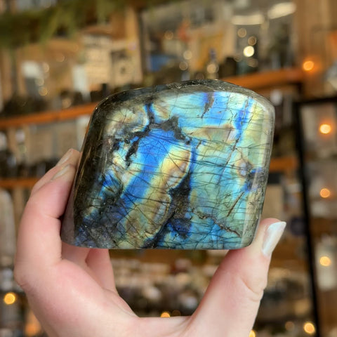 Labradorite "Dana"
