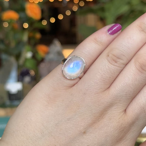 Moonstone Ring "Jamie" - Size 5.5