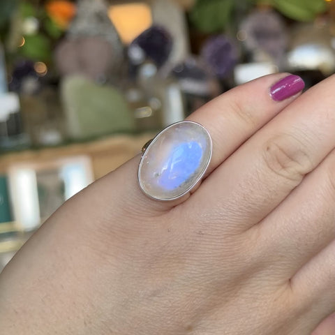 Moonstone Ring "Naomi" - Size 6.5