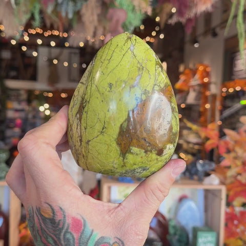 Green Opal "Christina"