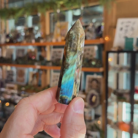 Labradorite "Katie" video