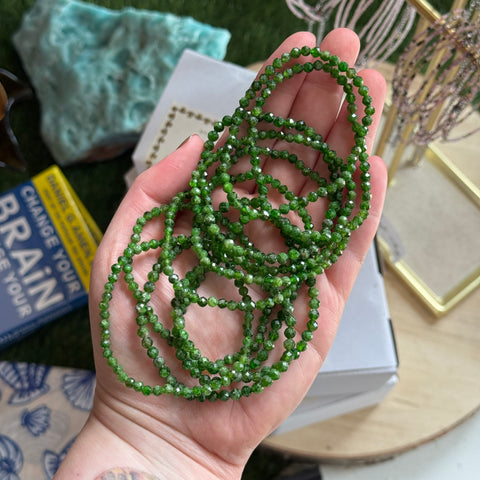 Ravenstone Crystals Faceted Diopside Stretch Bracelet | 4mm