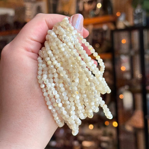 Ravenstone Crystals Faceted Mother of Pearl Stretch Bracelet | 4mm