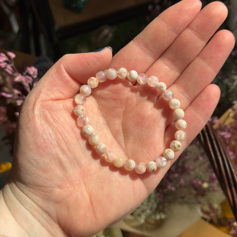 Ravenstone Crystals Flower Agate Stretch Bracelet