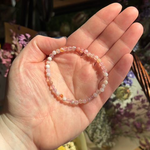 Ravenstone Crystals Flower Agate Stretch Bracelet | 4mm