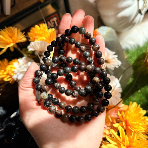 Ravenstone Crystals Phlogopite Mica Stretch Bracelet