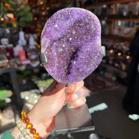 Ravenstone Crystals Amethyst "Amanda"