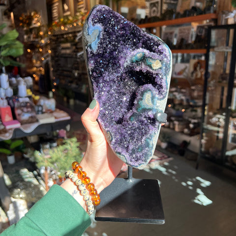 Ravenstone Crystals Amethyst "Kip"