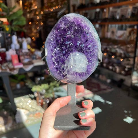 Ravenstone Crystals Amethyst "Lillian"