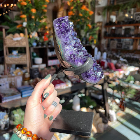 Ravenstone Crystals Amethyst "Lindsey"