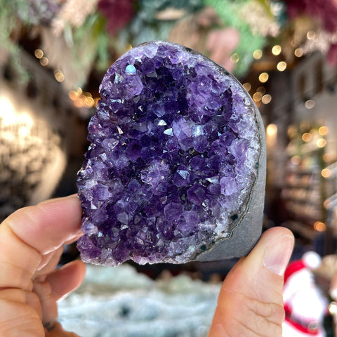 Ravenstone Crystals Amethyst "Mindy"