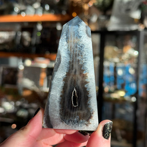 Ravenstone Crystals Black Agate "Ellen"