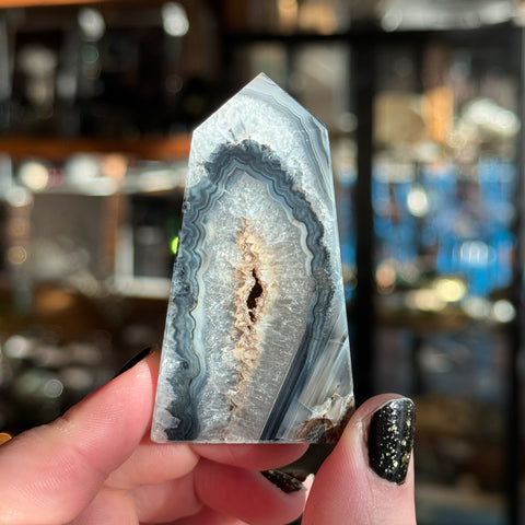 Ravenstone Crystals Black Agate "Margo"