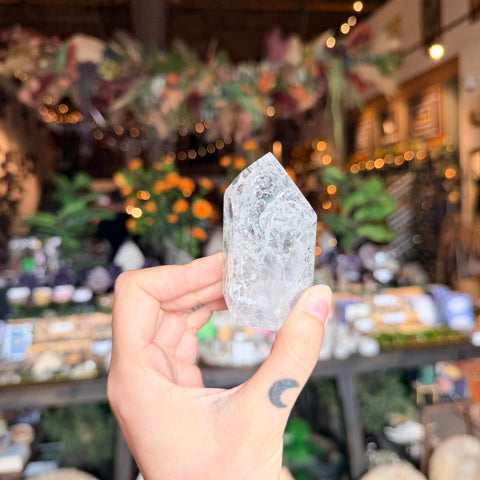 Ravenstone Crystals Crackle Quartz "Allison"