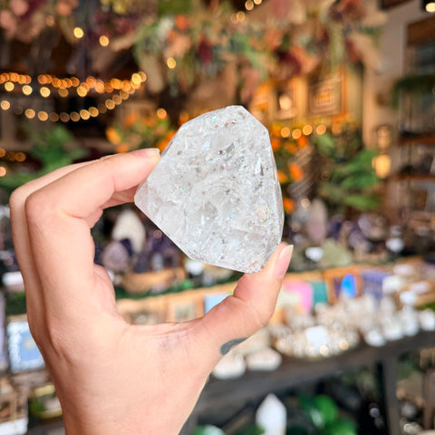 Ravenstone Crystals Crackle Quartz "Leah"