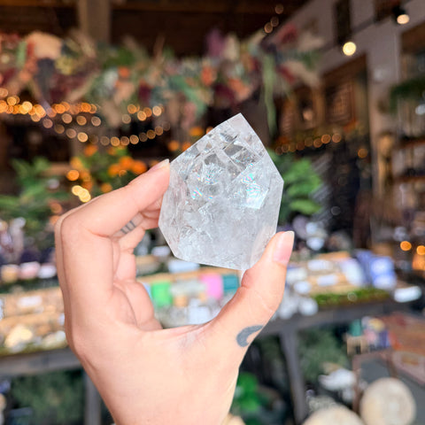 Ravenstone Crystals Crackle Quartz "Vanessa"