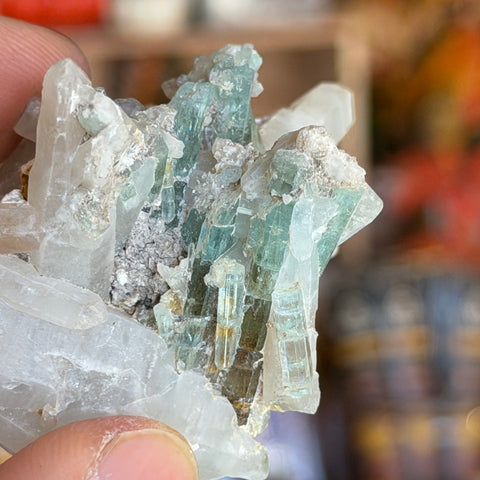 Ravenstone Crystals Emerald | Quartz "Vivienne"