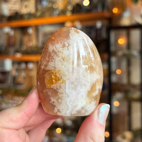 Ravenstone Crystals Flower Agate "Barbra"