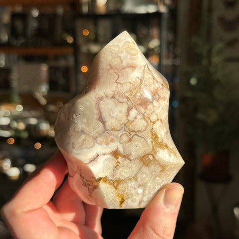 Ravenstone Crystals Flower Agate "Katie"