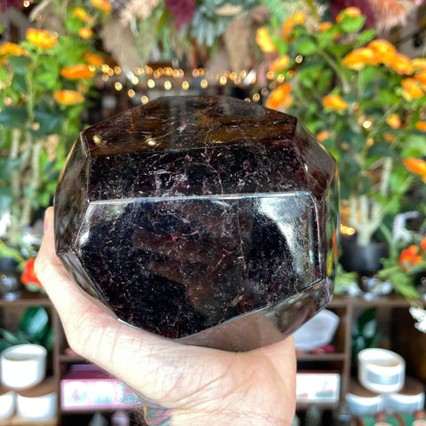 Ravenstone Crystals Garnet "Delia"