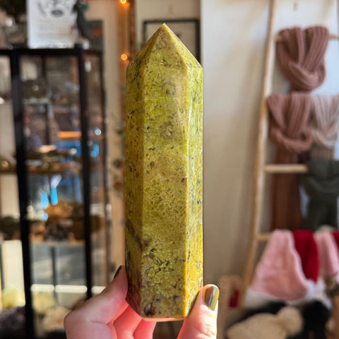 Ravenstone Crystals Green Opal "Lionel"