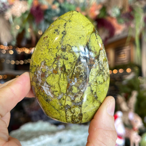 Ravenstone Crystals Green Opal "Victor"